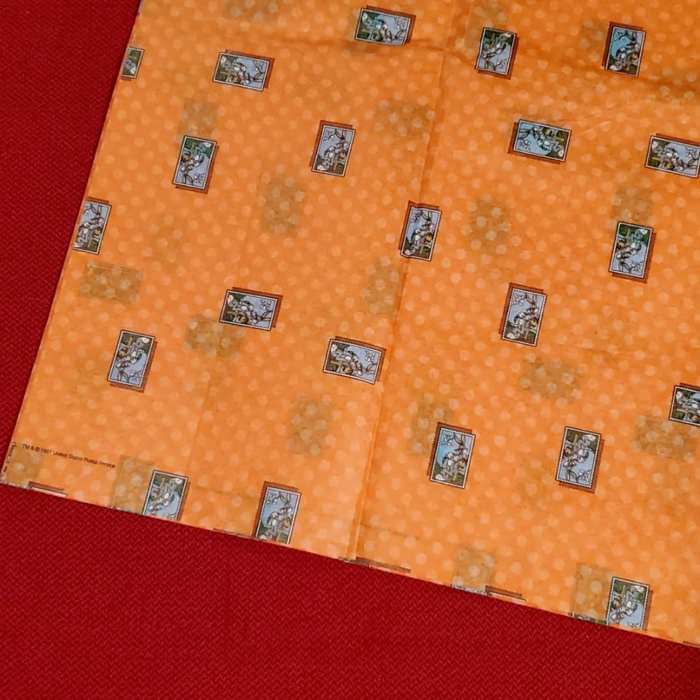 Bugs Bunny USPS 1997 Limited edition tissue paper with stamp graphic 2 sheets